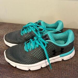 Under Armour Micro G Speed Swift 2 Women's Gray Lace Up Running Shoes Size 6.5